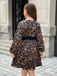 SHEIN NovaGlow Tween Girl Boho Floral V-Neck Lace Patchwork Waist Dress - Black - View 2
