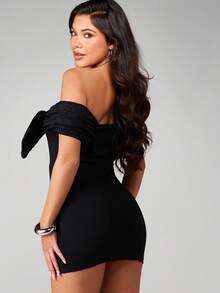 MISSGUIDED 露肩蕾丝蝴蝶结装饰修身迷你连衣裙晚宴派对 - 黑色 - 查看 2