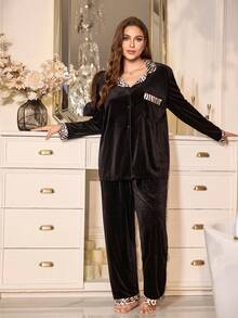 MuseNap CURVE Plus Size Black Velvet Contrast Zebra Print Pajama Set, Winter Clothes - Black - View 3
