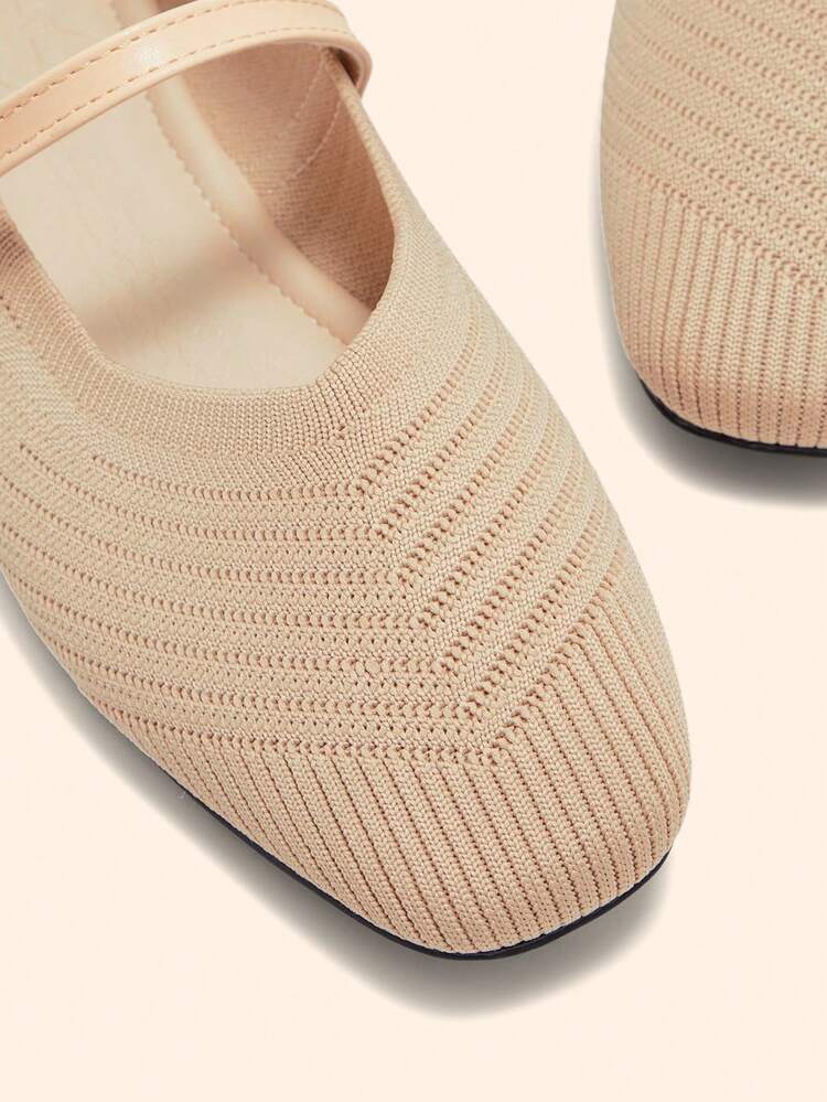 CUCCOO BASICS 2025年夏新作 ヴィンテージ スクエアトゥ ローバンプ 編み込みメッシュ ローヒール メリージェーン レディースシューズ、ファッション中空ストラップ 通気性 クローズドトゥ チャンキーヒール パンプス