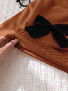 Cozy Pixies Baby Mädchen Farbblock Schleife Dekor Rundhals Drop-Shoulder Pullover Pullover, Lässig & Vielseitig für Herbst/Winter - Rostbraun - Übersicht 3