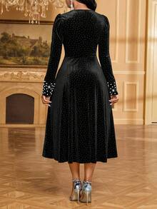 SHEIN Lady Váy dài tay đính ngọc trai trang trí cho nữ - màu đen - Xem 2