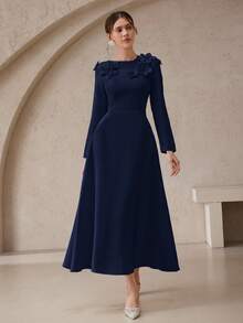 Modelyn Robe longue élégante de couleur unie avec fleurs 3D, automne - Bleu marine - Voir 7