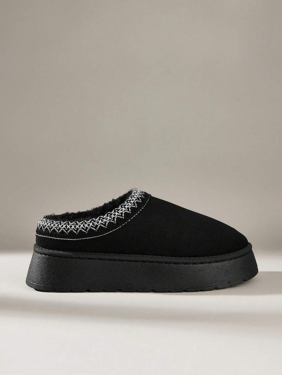 Solecia Women's Thick Sole Thermal Lined Casual Everyday Snow Boots For Christmas - Black - View 1