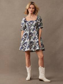 WESTFADE 花卉提花短款泡泡袖荷叶边迷你连衣裙，适合春季、度假、夏季、春假、节日、休闲、可爱、波西米亚风、纳什维尔乡村音乐会、西部牛仔风等场合。 - 彩色 - 查看 3