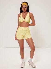 Medorelle Bộ 2 áo crop top và quần short họa tiết hoa chéo ngẫu nhiên dành cho nữ - Màu vàng - Xem 4