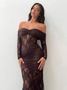 Aloruh Brown Retro Sexy High-End Elegant Party Banquet Off-Shoulder Ruched Mesh Patchwork Long Sleeve Extra Long Women's Dress, Suitable For Winter, Valentine's Day, New Year - Brown - View 2