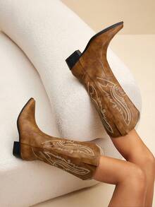 Daringsoles 女士西部风格尖头粗跟中筒靴 - 棕色 - 查看 3