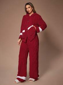 女士撞色拼接双口袋提花连帽上衣和裤子家居服套装，蓬松冬季服装 - 酒紅色 - 查看 4
