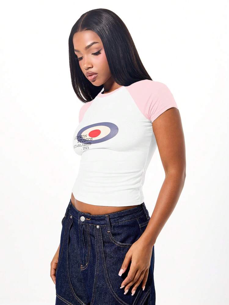 SUMWON WOMEN Contrast Raglan Sleeve Baby Tee With Retro Graphic