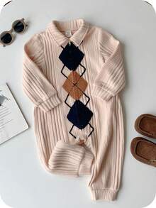 SHEIN 新生儿男女宝宝服装套装，舒适针织面料长袖连体衣，百搭休闲时尚日常可爱学院风基础款，适合春、夏、秋、冬四季，室内、室外、日常、运动、派对、拍照、节日、圣诞节、新年等场合。 - 杏色 - 查看 3