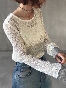 FRIFUL Women's Contrast Color Round Neck Long Sleeve Sheer Lace Fabric Layered Casual Versatile Top, Autumn/Winter - White - View 4