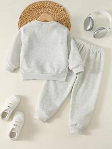 两件套儿童休闲舒适时尚简约实用百搭宽松印花加厚圆领卫衣裤套装，适合上学、日常穿着、外出、运动，春秋冬三季皆宜。 - 灰色 - 查看 2