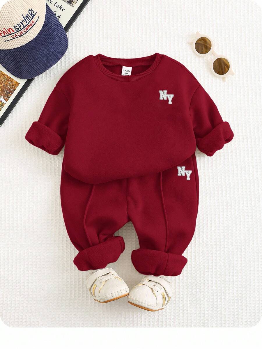 SHEIN 2pcs/Set Baju Olahraga Bayi Laki-laki/Perempuan Baru Lahir Motif Huruf Lucu Warna Merah Lengan Panjang dan Celana Jogger, Musim Gugur/Musim Dingin - MultiWarna - View 1