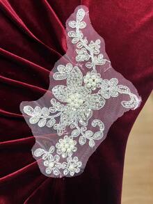 Franclia Váy nữ cổ chữ V nhún eo, váy xẻ tà thêu đá, váy ôm trang trọng cổ điển - Màu Đỏ Sâu - Xem 3