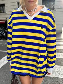 SHEIN EZwear Áo thun dài tay rộng rãi, ve áo sọc thêu họa tiết hiệp sĩ cỡ lớn cho nữ - Nhiều màu - Xem 7