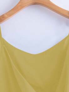 GlowEve 女士时尚休闲V领褶皱裹身系带蝴蝶结无袖上衣，A字下摆 - 淡黃色 - 查看 4
