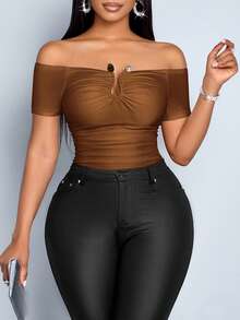 SOLERSUN 女式纯色露肩短袖修身褶饰T恤 - 鏽棕色 - 查看 5