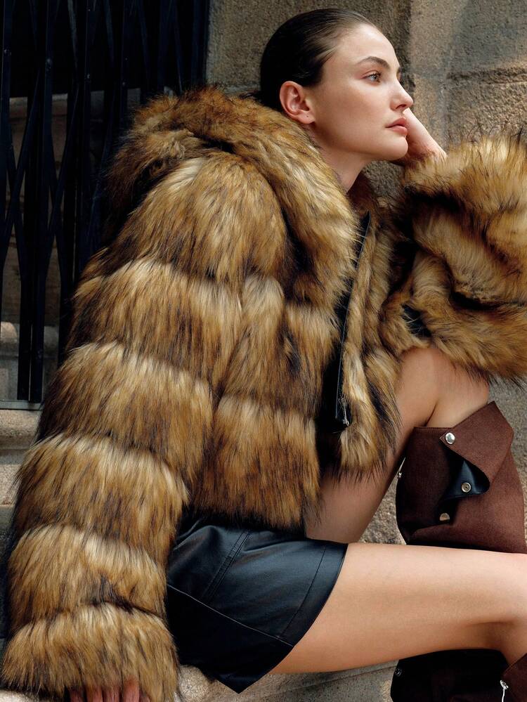 Women's Elegant Ombre Leopard Print Faux Fur Hooded Short Jacket