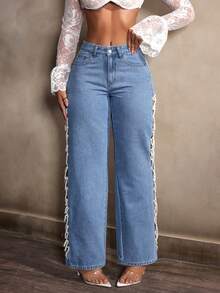 Slaydiva Plus Size Fashion Hollow Beaded Chain Decor Wide Leg Jeans - Blue - View 2