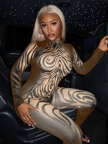 Slaydiva 2025秋季新款万圣节生日派对活动学院风学生日常休闲邮轮旅行爆款街头风性感夜店圆领长袖修身线条数码印花女式紧身连体裤 - 棕色 - 查看 5