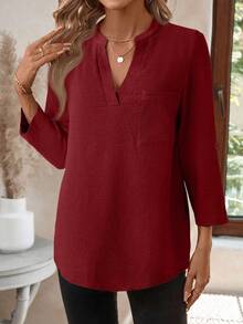 EMERY ROSE Áo kiểu nữ màu trơn, đa năng, họa tiết in toàn thân, cổ chữ V, tay lửng, thích hợp cho mùa xuân/thu, áo sơ mi công sở màu đỏ tía, áo cổ chữ V cho nữ, áo đỏ rượu vang, áo công sở thường ngày, áo đỏ đậm cho nữ, áo thường ngày. - Màu Đỏ Sâu - Xem 3