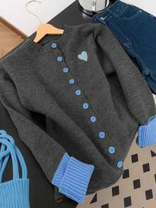 2025 Autumn/Winter Plus Size Women's Fashion: Casual, Minimalist, Versatile & Elegant Grey & Blue Colour-Blocked Patchwork Design With Heart Embroidery At The Bust Knitted Round Neck Button-Front Cardigan Sweater Ideal For Autumn Country Music Festivals, Brunch Outfits, Christmas Attire & New Year Celebrations