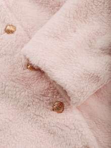 Franclia 加大码长袖金属纽扣仿皮草白色休闲优雅外套 女款粉色外套 粉色仿皮草夹克 粉色蓬松夹克 粉色皮草外套 粉色纽扣夹克 女款夹克 女款粉色皮草夹克 粉色夹克 仿皮草外套 女款粉色夹克 圆领夹克