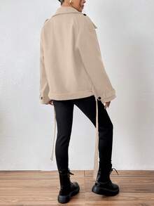 Chiquease Chaqueta casual corta con cuello vuelto y detalles de diseño