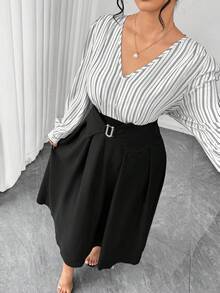 Elenzga 大码女式条纹撞色V领长袖A字优雅通勤中长连衣裙，饰有金属装饰 - 黑與白 - 查看 4