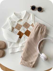 男婴三件套休闲百搭菱格纹背心、白色长袖衬衫、卡其色条纹休闲裤套装，适合生日派对、锐舞派对、晚宴、演出、婚礼、宝宝满月、一周岁生日庆祝、婚礼宾客、迎婴派对、洗礼服 - 彩色 - 查看 4