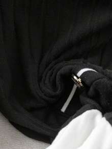 Franclia 两件套女士休闲纯色黑白撞色下摆荷叶边袖口纽扣装饰撞色拼接开襟上衣和纯色阔腿裤套装，柔软舒适，适合秋冬春季穿着，法式优雅风格，日常百搭。 - 黑與白 - 查看 5