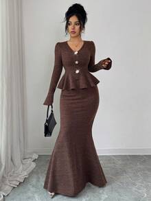 Rafferiza 1. Parte superior de punto de manga larga con cuello redondo minimalista y de alta gama con botón de rosa para mujer, falda larga con dobladillo de sirena de piel sintética cálida, conjunto de 2 piezas adecuado para reuniones de hermanas, cena formal, atuendo de fiesta