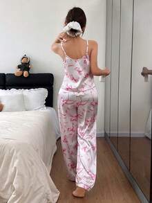 SHEIN 蝴蝶结印花仿丝吊带背心和裤子睡衣套装，粉色 - 白色 - 查看 2