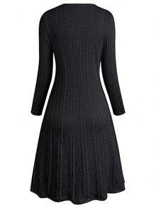 SHEIN CURVE+ 加大码针织提花格纹印花两件套，秋冬款 - 黑色 - 查看 2