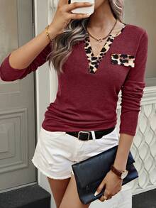EMERY ROSE Áo thun tay dài cổ khoét đơn giản họa tiết da báo đơn sắc dành cho nữ, họa tiết da báo, họa tiết vát chéo, họa tiết hàng ngày, dành cho mùa xuân - Màu Đỏ Sâu - Xem 3