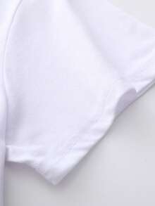 Resyla Women's Bow Print Short Sleeve Crew Neck T-Shirt - White - View 4