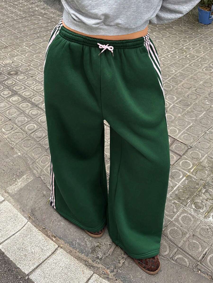 SHEIN EZwear Plus Size Women Casual Striped Patchwork Side Drawstring Waist Sweatpants, Autumn - Green - View 1