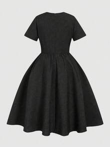 SHEIN CURVE+ Đầm tay ngắn màu trơn cổ điển thường ngày cỡ lớn dành cho nữ - màu đen - Xem 2