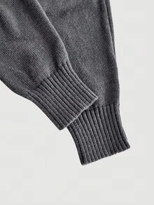 SHEIN MOD Set Atasan Tube Rajut Minimalis Bergaris Abu-abu Gelap dengan Warna Kontras dan Kardigan Pendek, Set Sweater Rajut Dua Potong Nyaman untuk Musim Gugur dan Sehari-hari - Grey - View 4