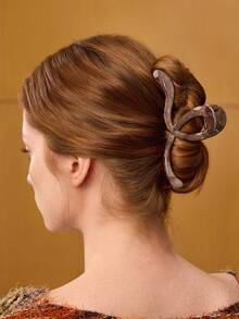 MOTF PREMIUM DARK BROWN WAVY HAIR CLAW CLIP - Rust Brown - View 7