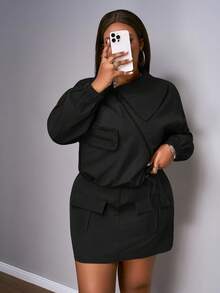 Slaydiva 2025 Nouveau style de rue printemps/été Tenue de sport décontractée pour festival de musique, tenue quotidienne et de boîte de nuit pour étudiants. Veste courte avec fausse poche poitrine oblique et ourlet à cordon de serrage en vert militaire unicolore. Mini-jupe cargo avec poches et taille élastique, ensemble 2 pièces grande taille