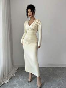 Rafferiza 女士优雅V领仿珍珠装饰长裙，秋季 - 杏色 - 查看 3