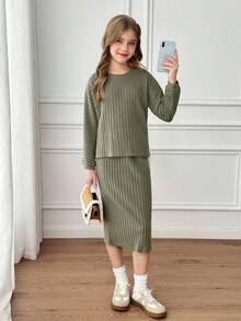 SHEIN SHIEN 女童蝙蝠袖针织罗纹露脐上衣和中长裙两件套，休闲日常穿着，适合秋冬季节和休闲场合 - 軍綠色 - 查看 4