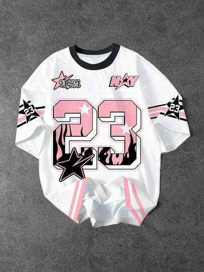 SHEIN EZwear 休闲简约圆领T恤，印有数字23和英文字母赛车图案，宽松短袖设计，适合女性外出、街头风格和时尚场合。