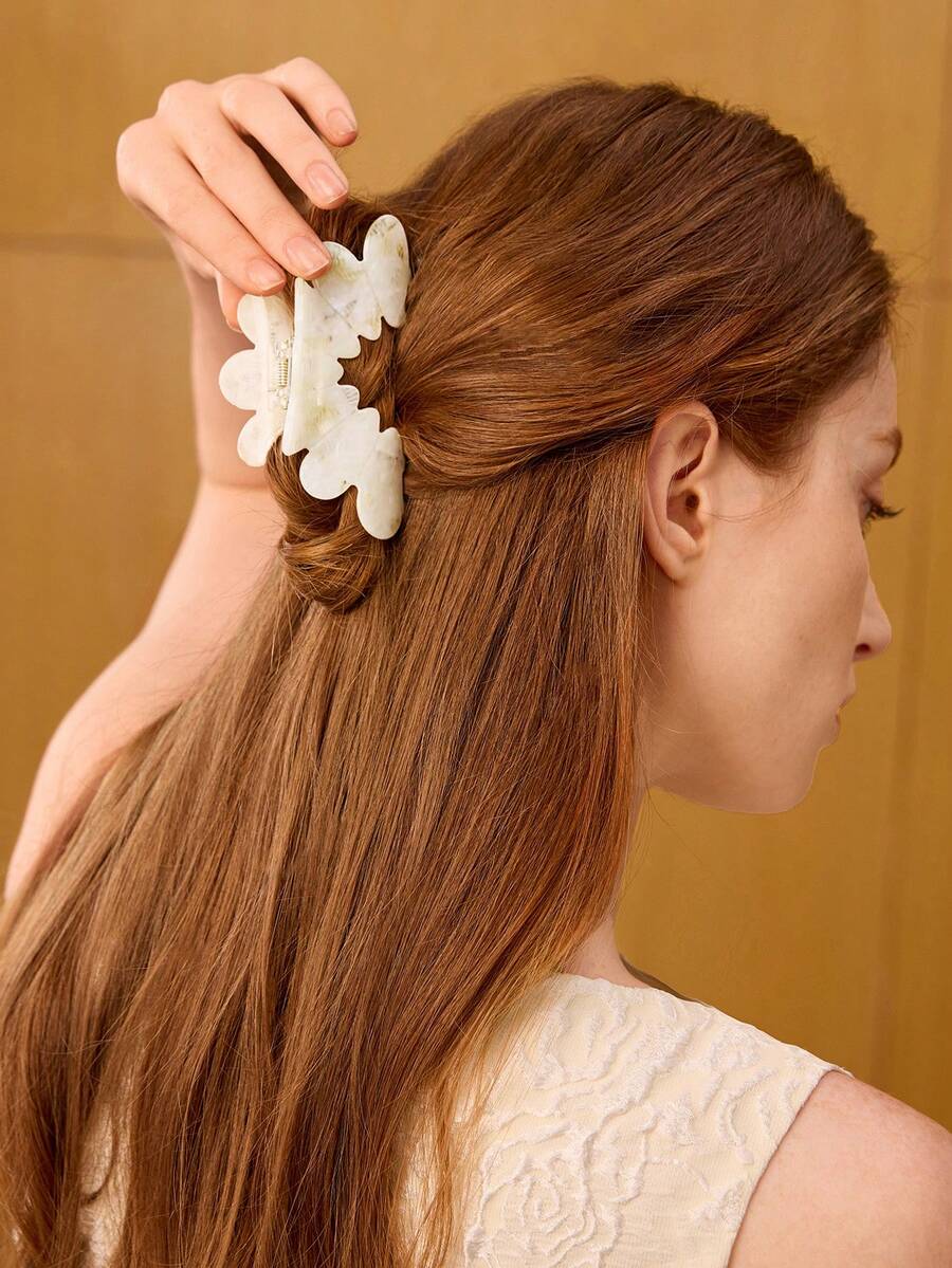 MOTF PREMIUM 全印花半弧形发夹 - 米色 - 查看 1