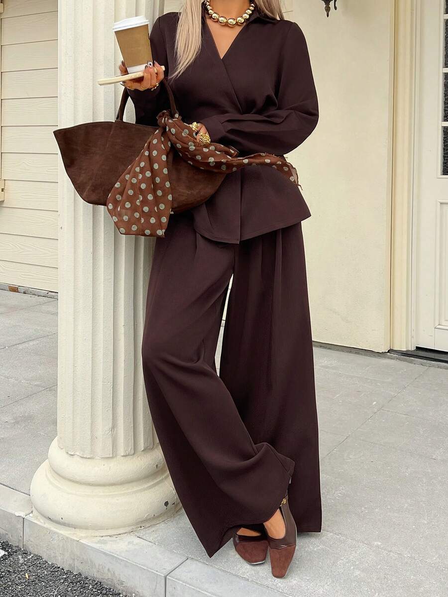 DAZY Bộ 2 món áo sơ mi trơn màu có thắt lưng và quần ống rộng dành cho nữ, Thu/Đông - Cà phê nâu - Xem 1