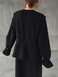 FRIFUL Bộ 2 món dành cho nữ: Áo khoác cardigan tay loe màu trơn thắt nơ phía trước và đầm thắt nơ chéo ngực màu tương phản. - màu đen - Xem 5