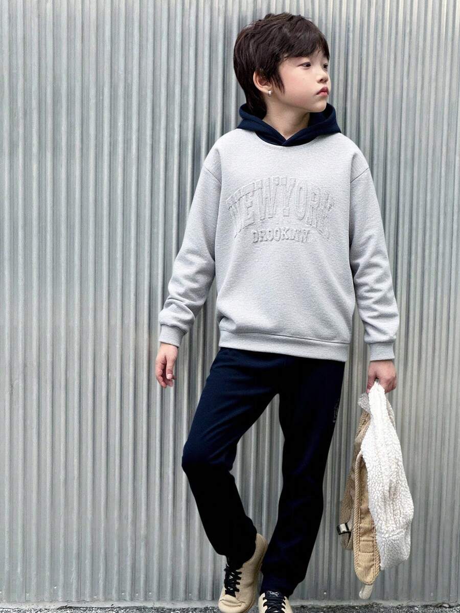 SHEIN Mirajuku 2件套男童休闲连帽运动衫和运动裤针织套装，秋冬 - 彩色 - 查看 1