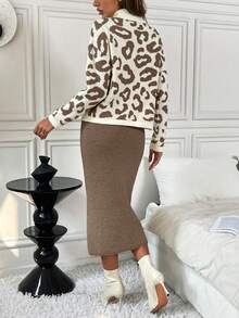 SHEIN LUNE Set Sweater Rajut Wanita 2 Potong Motif Leopard & Warna Polos Kerah Tinggi Elegan Nyaman Pas Badan, Musim Gugur/Dingin - Mocha Brown - View 2